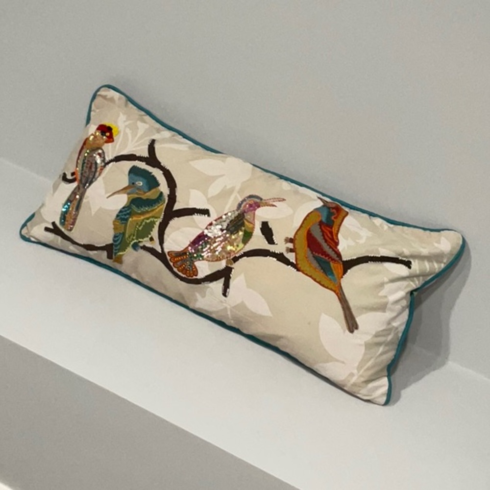🦜 Accent Pillow with Birds - Picture 2 of 6